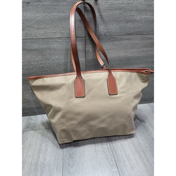 Dooney & Bourke Large Nylon Tote Taupe bag A387938 - Picture 2 of 10